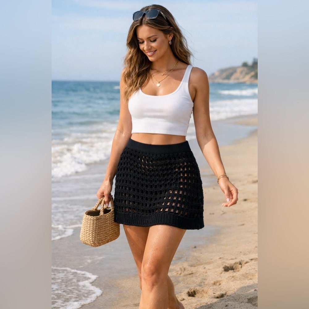 BOOHOO  Black Crochet Bohemian Flattering Feminine Beach Skirt Sz L
